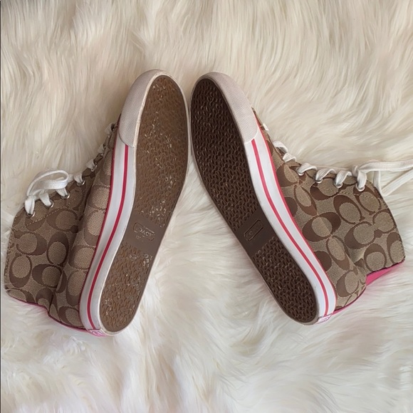 💕SOLD💕 COACH Women's Hi-Top Sneakers - Picture 3 of 11
